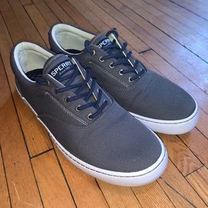Men’s Gray Canvas Sperry Sneaker